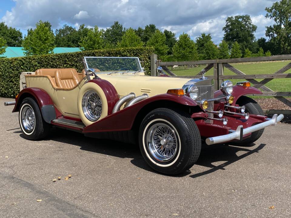 Image 3/15 of Excalibur Phaeton Series III (1978)