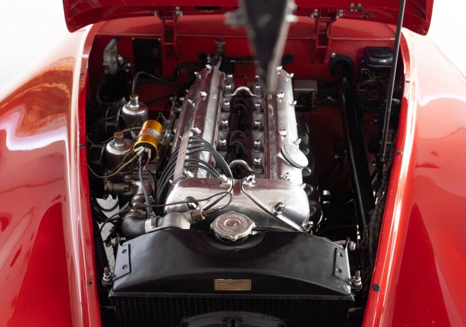 Image 28/30 of Jaguar XK 120 SE OTS (1953)