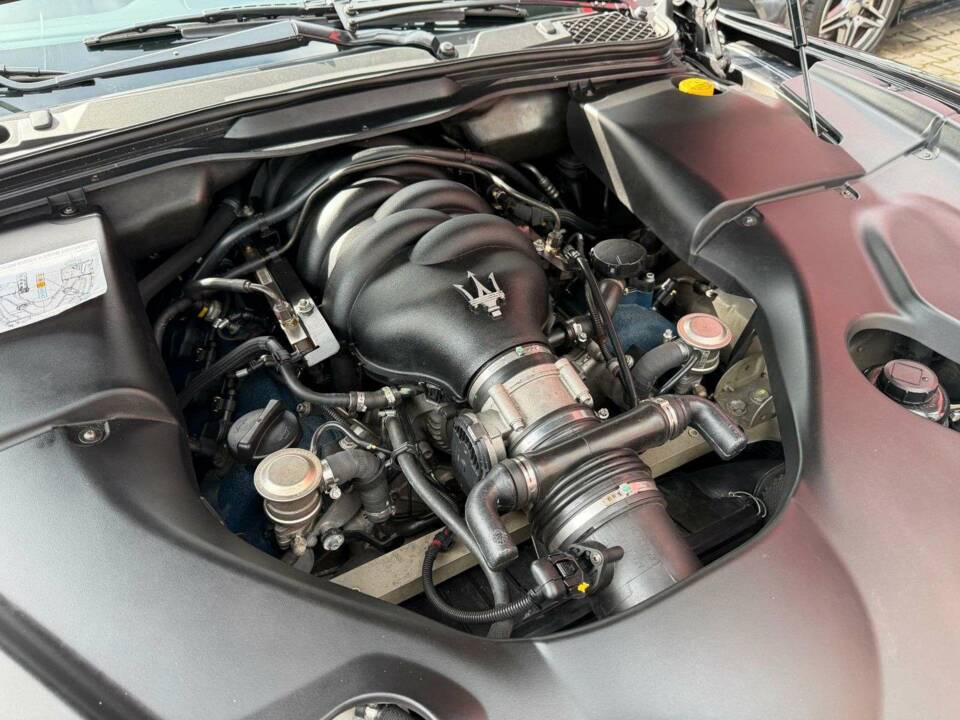 Imagen 21/21 de Maserati GranTurismo 4.2 (2007)