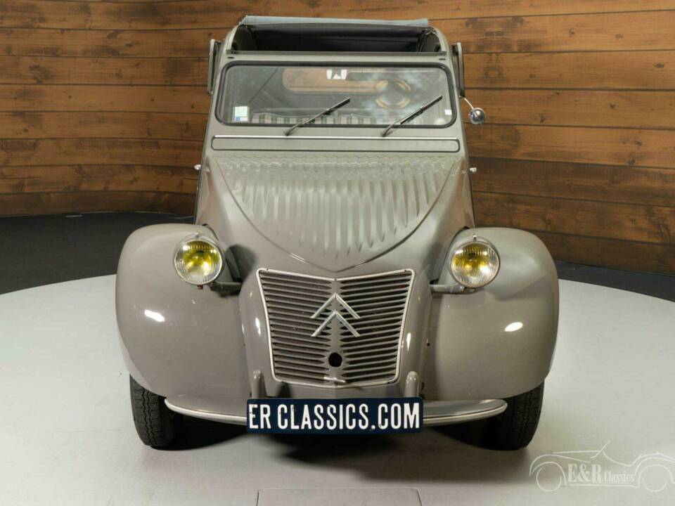 Image 5/19 of Citroën 2 CV France 3 (1953)