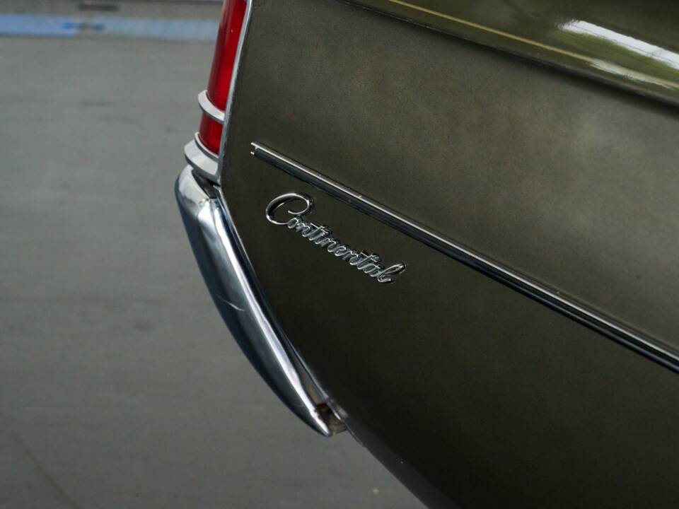Image 32/50 of Lincoln Continental Mark III Hardtop Coupé (1970)