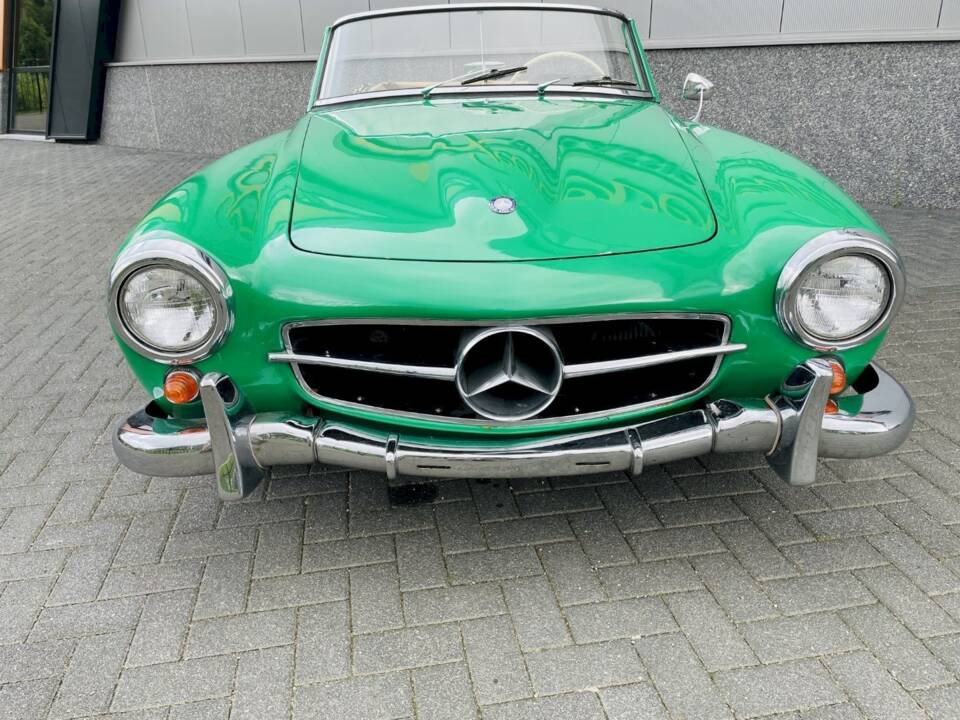 Image 2/34 of Mercedes-Benz 190 SL (1960)