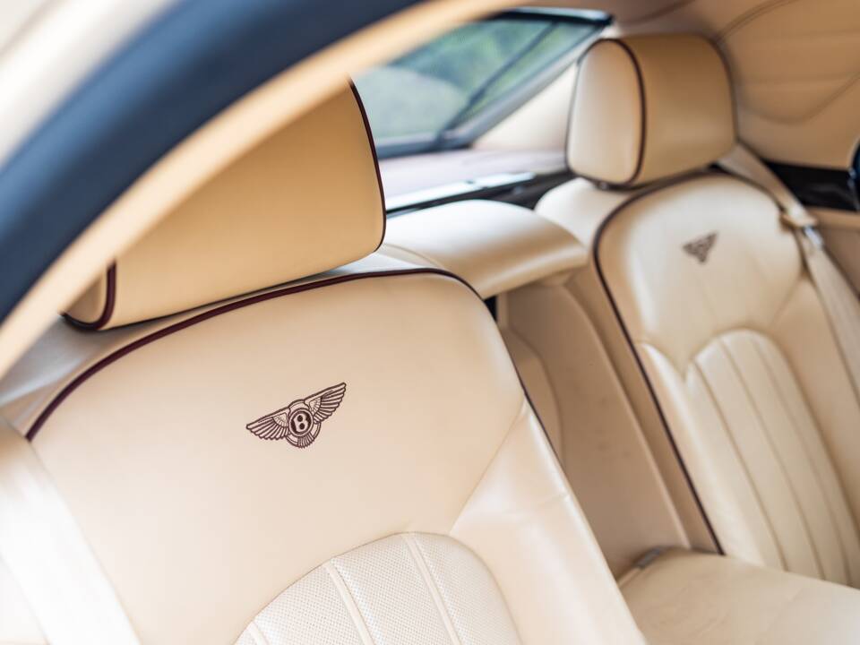 Immagine 49/50 di Bentley Mulsanne (2011)