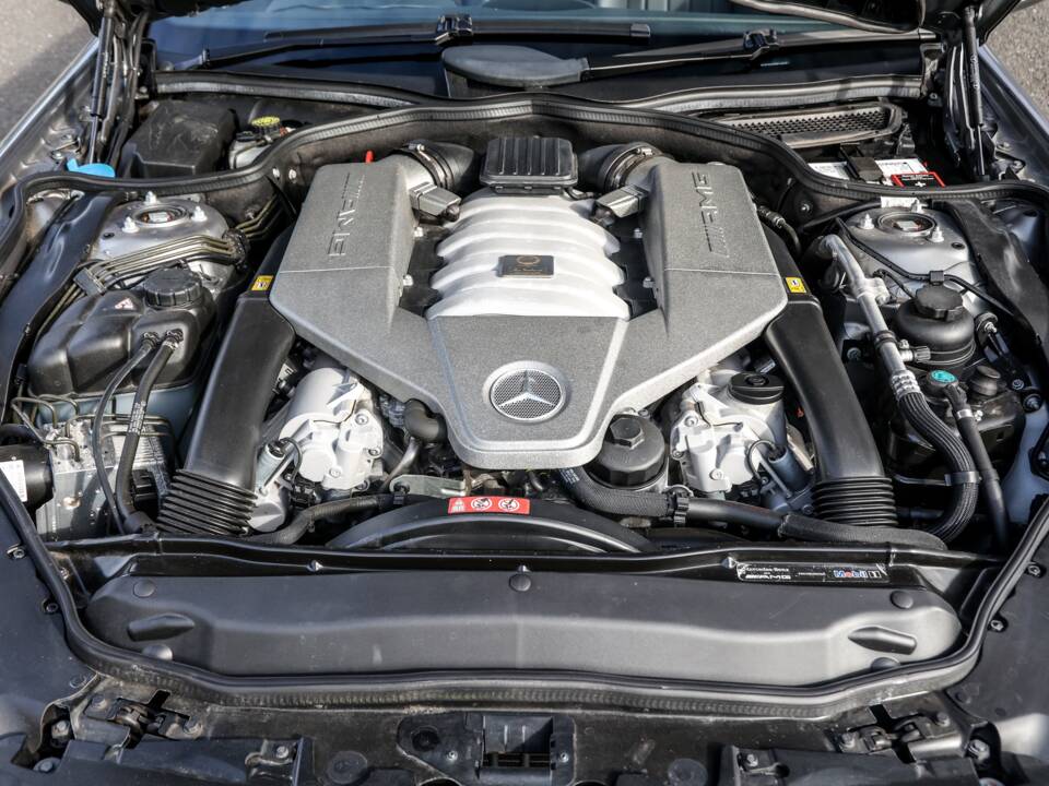 Afbeelding 42/47 van Mercedes-Benz SL 63 AMG (2008)