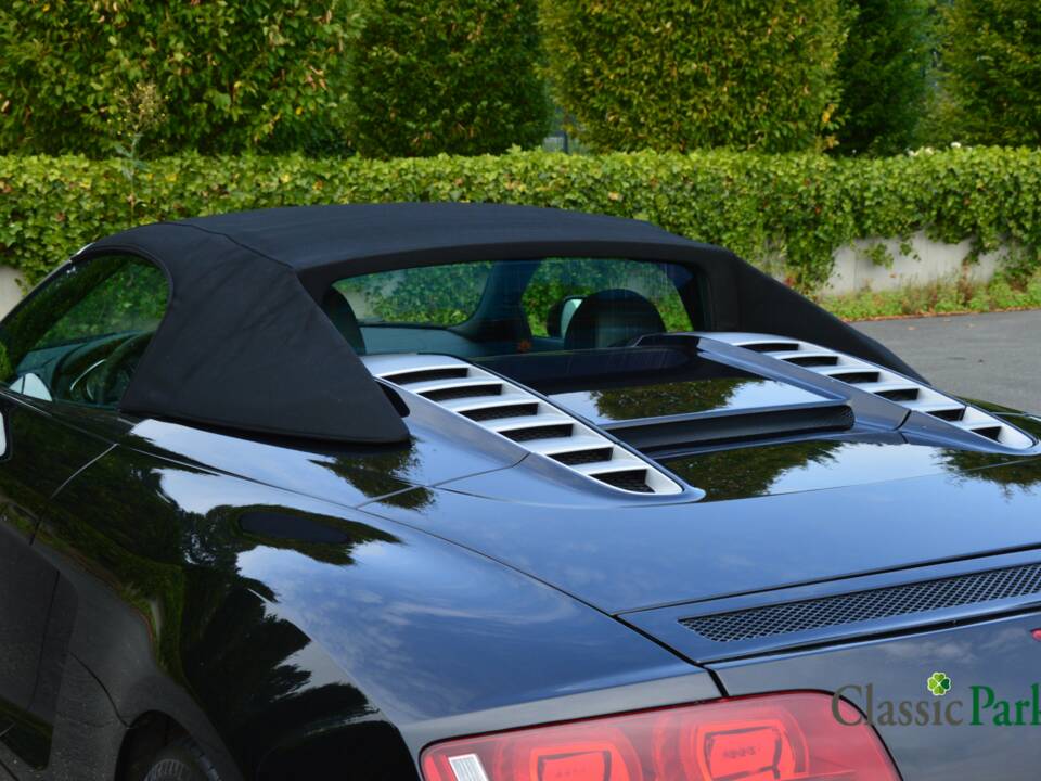 Image 22/50 of Audi R8 Spyder 4.2 FSI Quattro (2011)