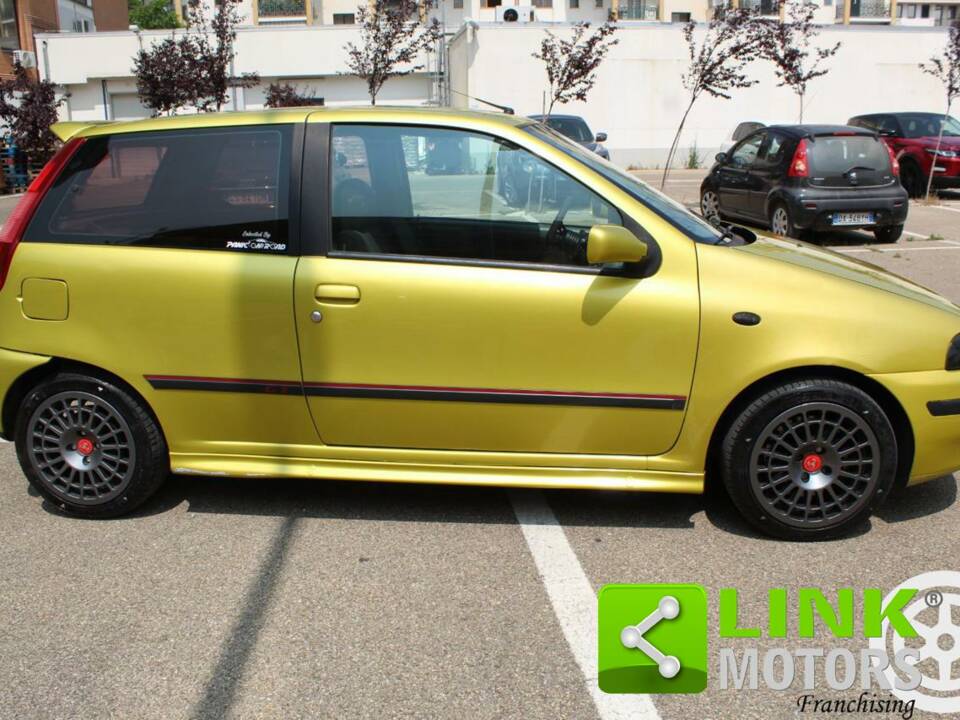 Image 3/10 de FIAT Punto GT (1994)