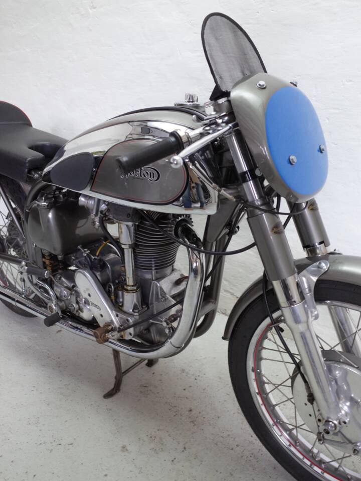Afbeelding 10/29 van Norton International Model 40 (1954)