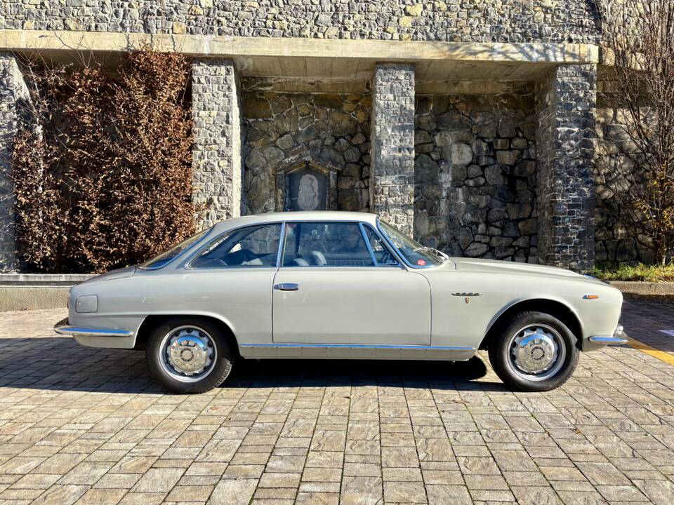 Bild 11/34 von Alfa Romeo 2600 Sprint (1963)