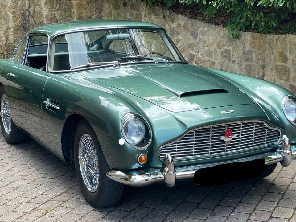 Image 24/26 de Aston Martin DB 4 Vantage (1962)