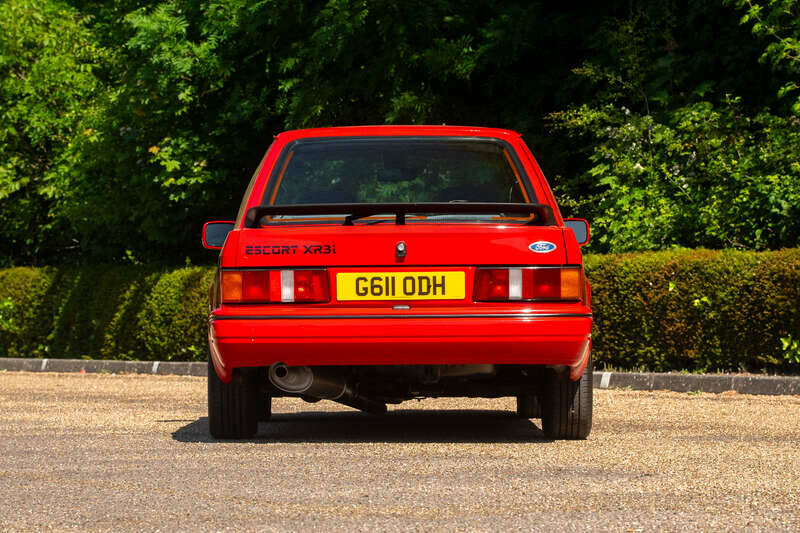 Image 29/50 of Ford Escort IV XR3i (1989)