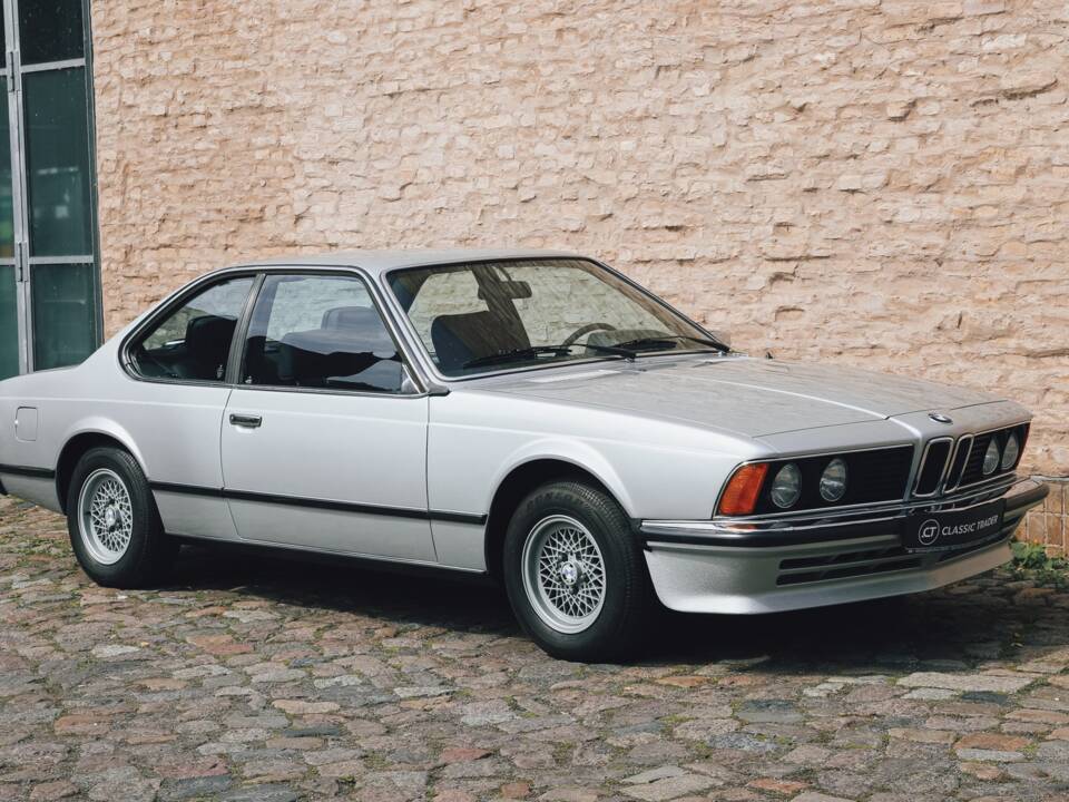 Bild 1/106 von BMW 633 CSi (1976)