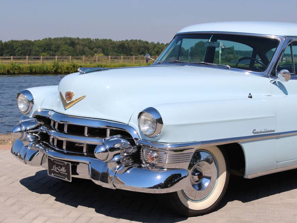 Image 5/43 of Cadillac 62 Sedan (1953)
