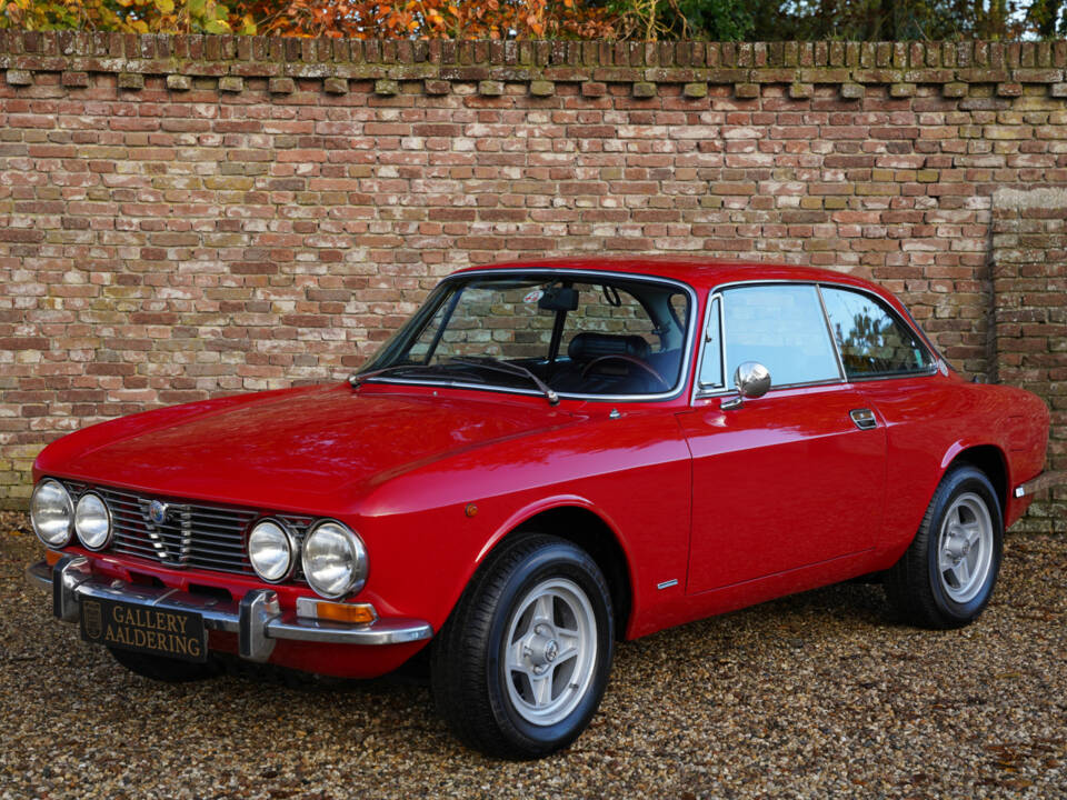 Bild 21/50 von Alfa Romeo 2000 GTV (1972)