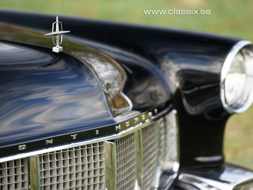 Image 9/24 of Lincoln Continental Mark II (1956)