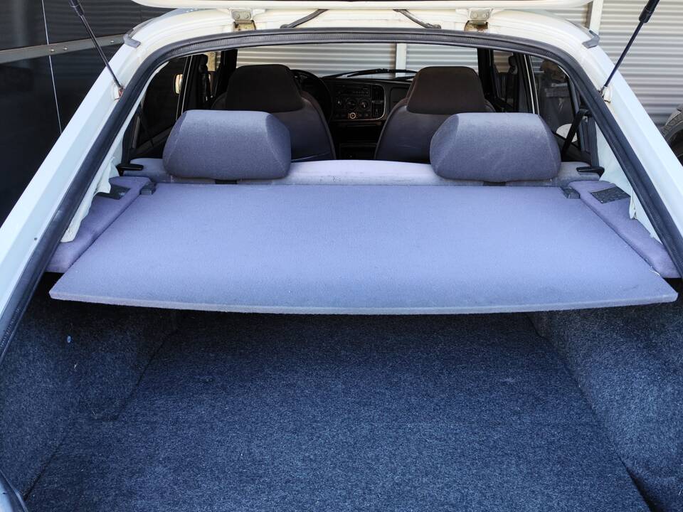 Image 7/20 of Saab 900 2.1 i 16V (1990)