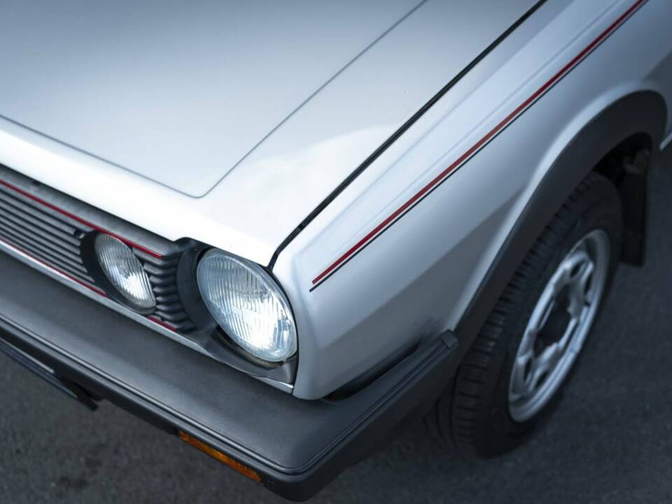 Image 3/15 of Volkswagen Polo II Coupe 1.0 (1982)