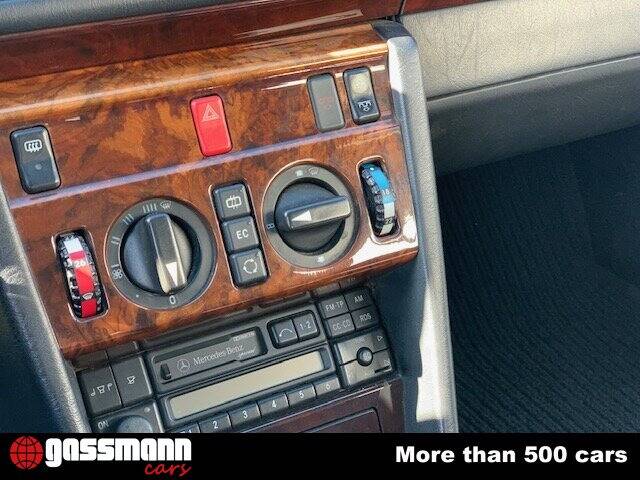 Image 13/15 de Mercedes-Benz E 200 (1995)