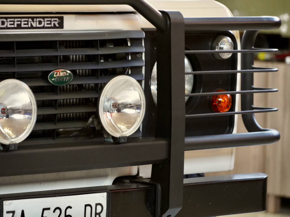 Image 8/17 de Land Rover Defender 90 (1996)