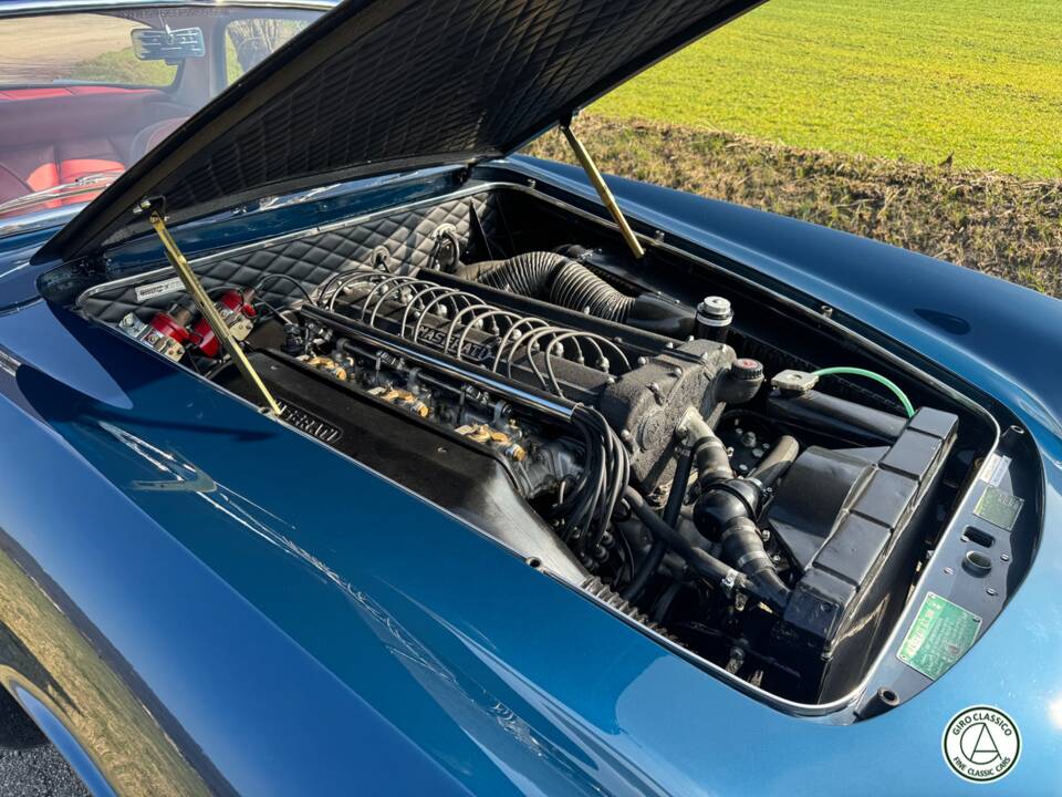 Image 41/43 of Maserati 3500 GT Touring (1961)