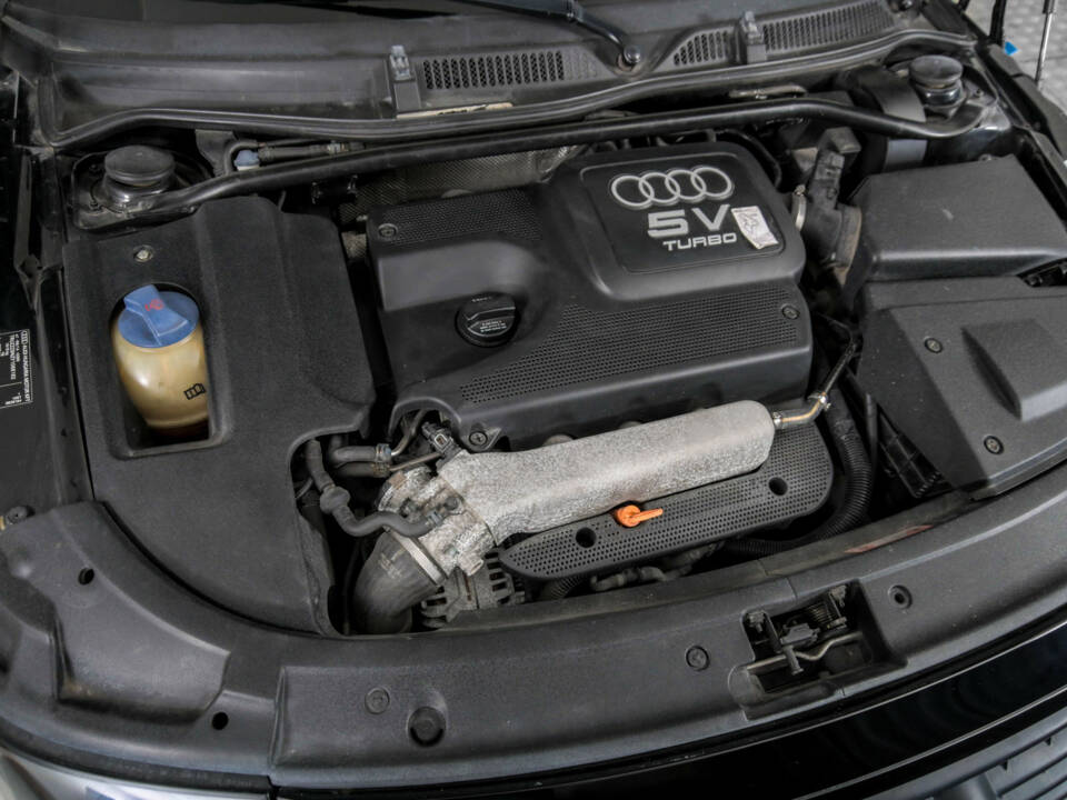 Image 38/50 de Audi TT 1.8 T (2000)