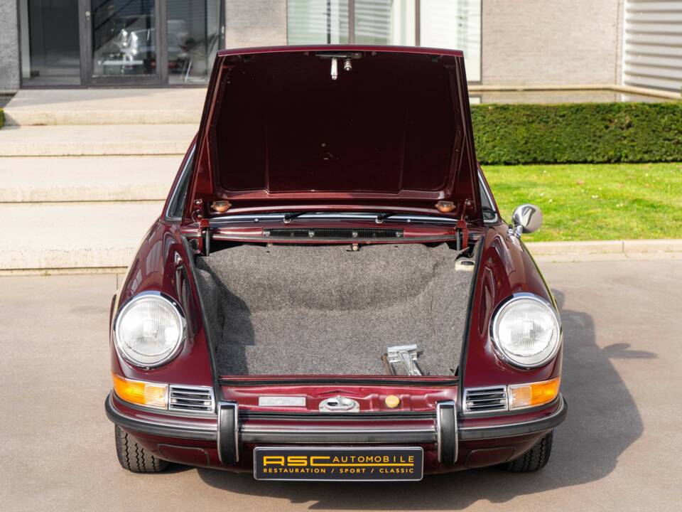 Image 29/30 of Porsche 911 2.2 T (1971)