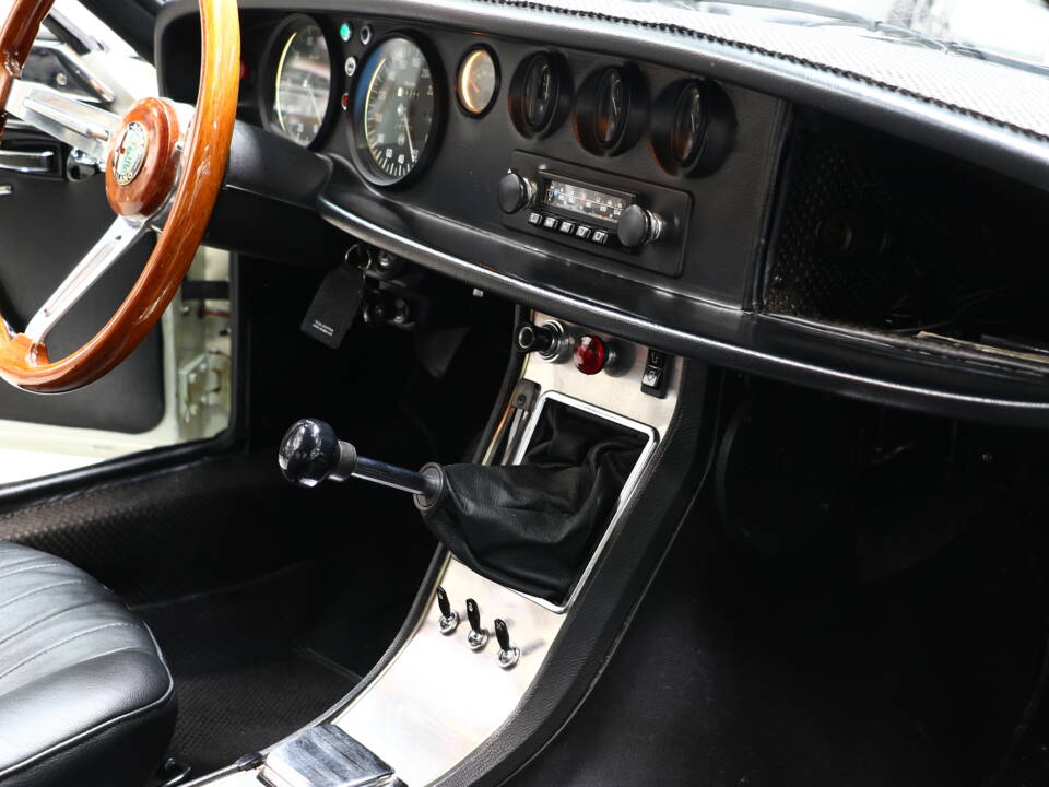 Image 18/31 of Alfa Romeo Junior Zagato GT 1600 (1973)