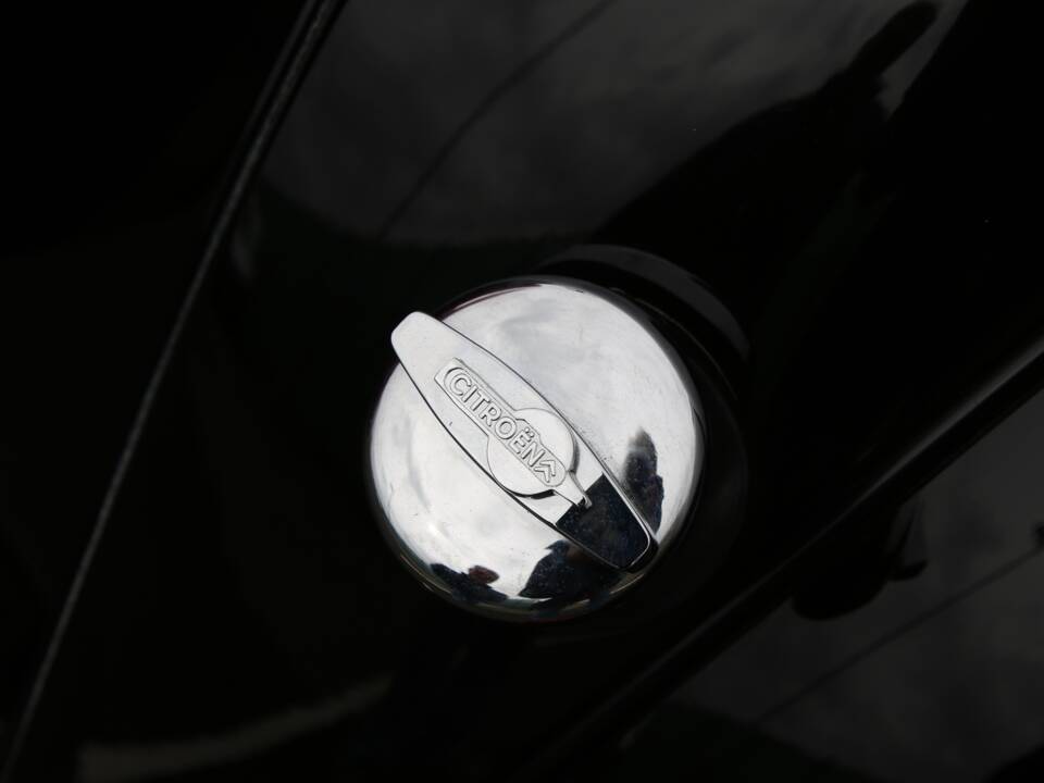 Immagine 16/45 di Citroën Traction Avant 11 BL (1952)