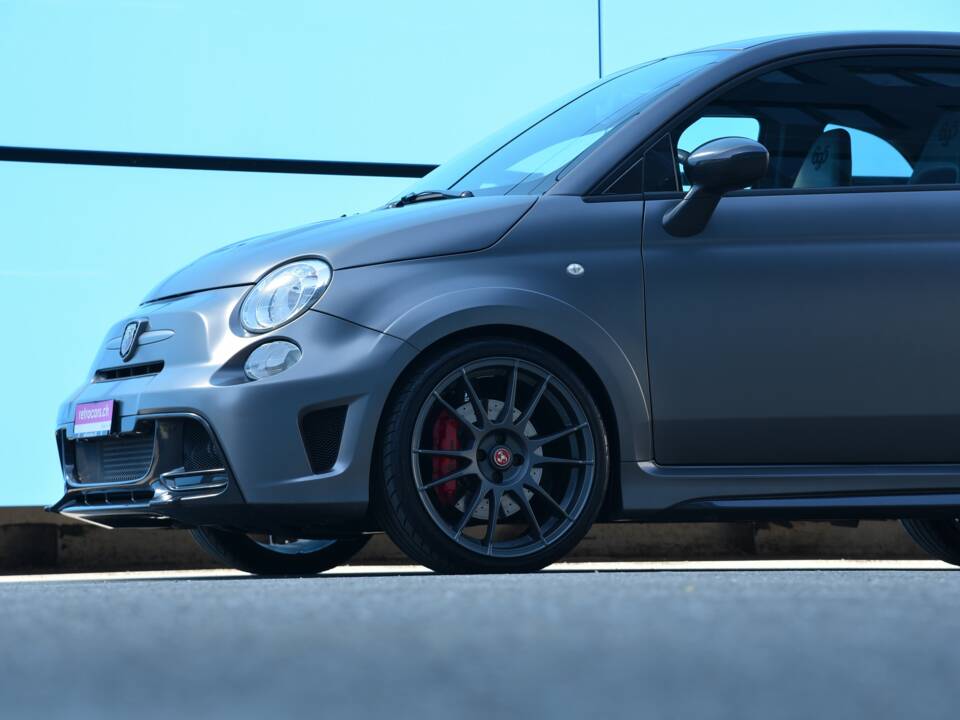 Bild 8/16 von Abarth 695 Biposto (2016)