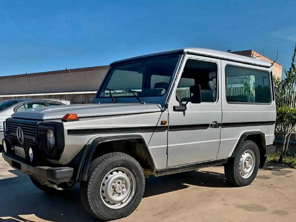 Image 1/18 of Mercedes-Benz 300 GD (SWB) (1987)