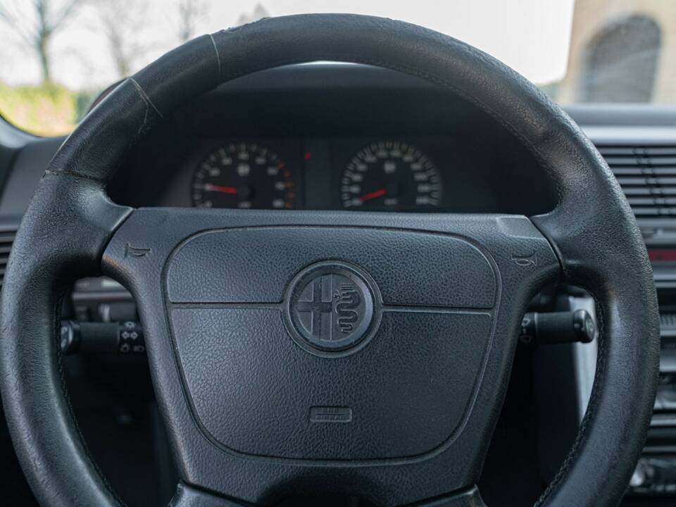 Image 34/50 of Alfa Romeo 164 2.0 Super (1995)