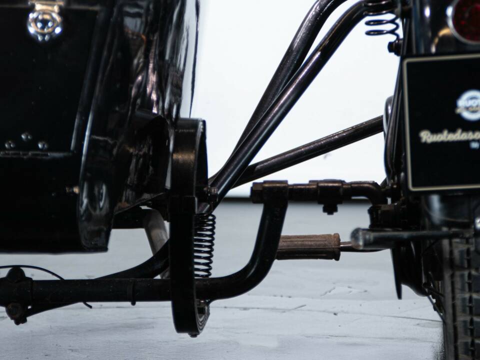 Image 14/50 of Triumph SD (1929)