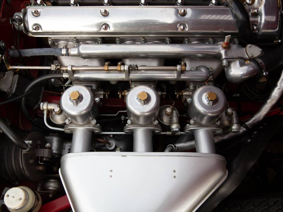 Image 36/50 of Jaguar E-Type 3.8 Flat Floor (1961)