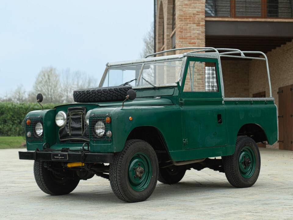 Bild 1/50 von Land Rover 88 (1978)