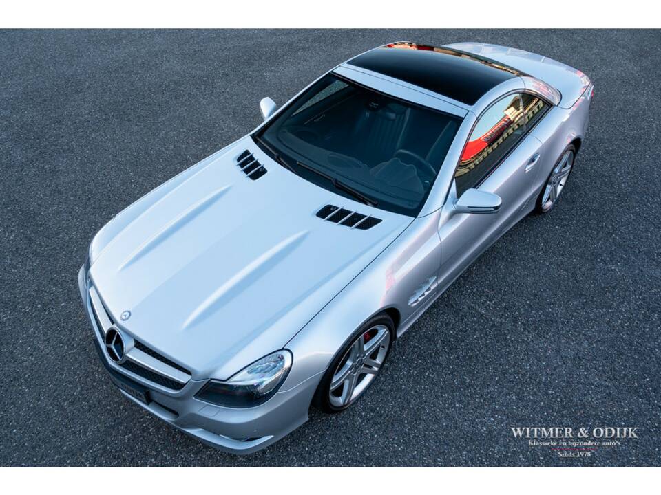 Imagen 17/36 de Mercedes-Benz SL 500 (2011)