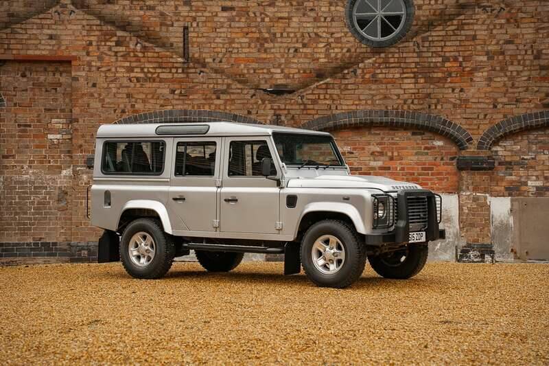 Image 22/50 de Land Rover Defender 110 (2015)