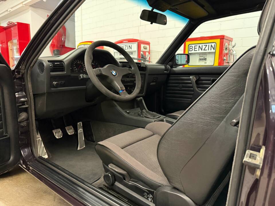 Image 7/18 of BMW 325i (1986)