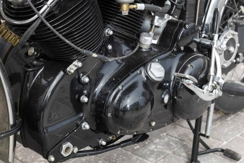 Bild 23/43 von Vincent Black Shadow C (1951)