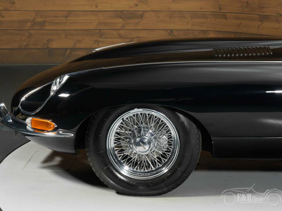 Afbeelding 5/8 van Jaguar E-Type (1967)