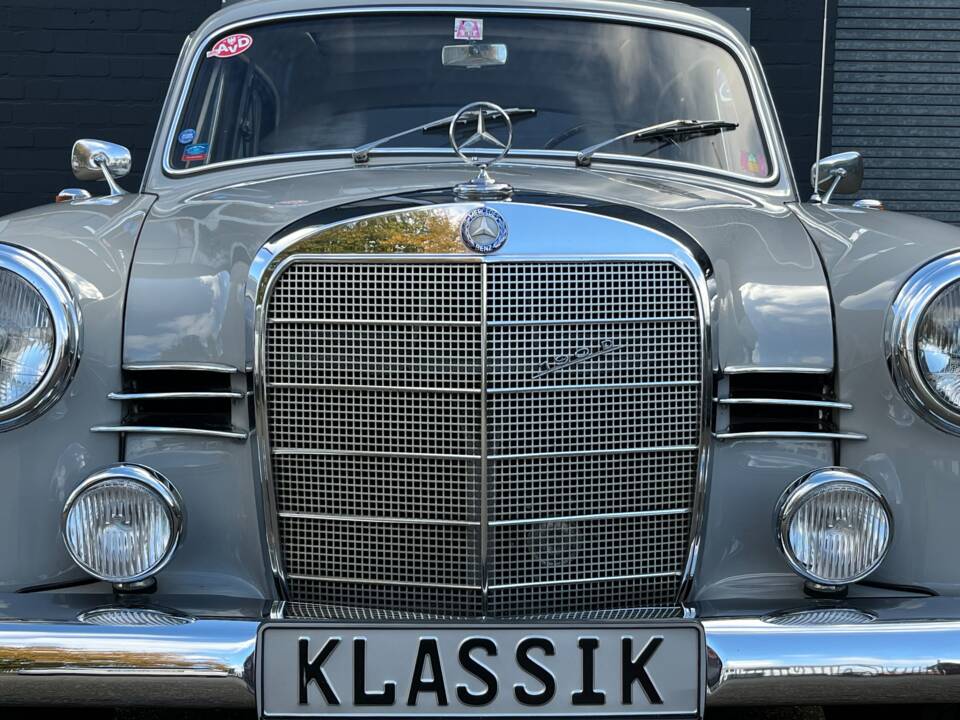 Image 4/86 of Mercedes-Benz 190 Db (1959)