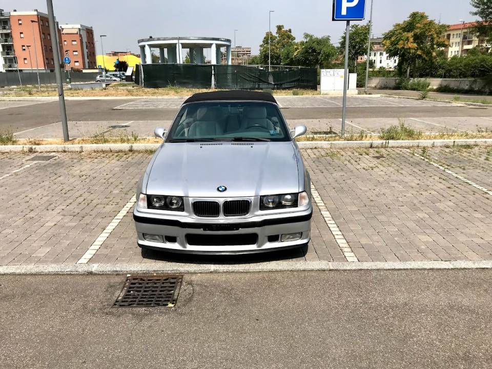 Immagine 30/41 di BMW M3 (1999)