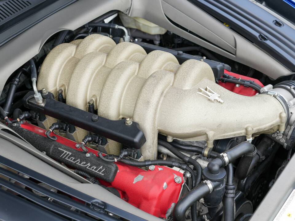 Image 24/44 of Maserati Spyder 4200 Cambiocorsa (2003)