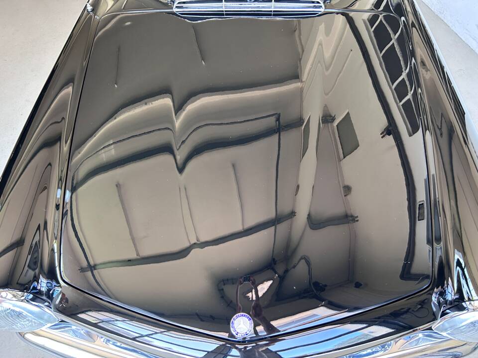 Image 10/36 of Mercedes-Benz 280 SL (1970)