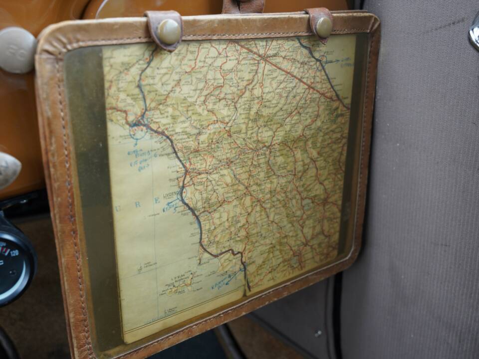 Image 23/50 of FIAT 1100 B (1947)