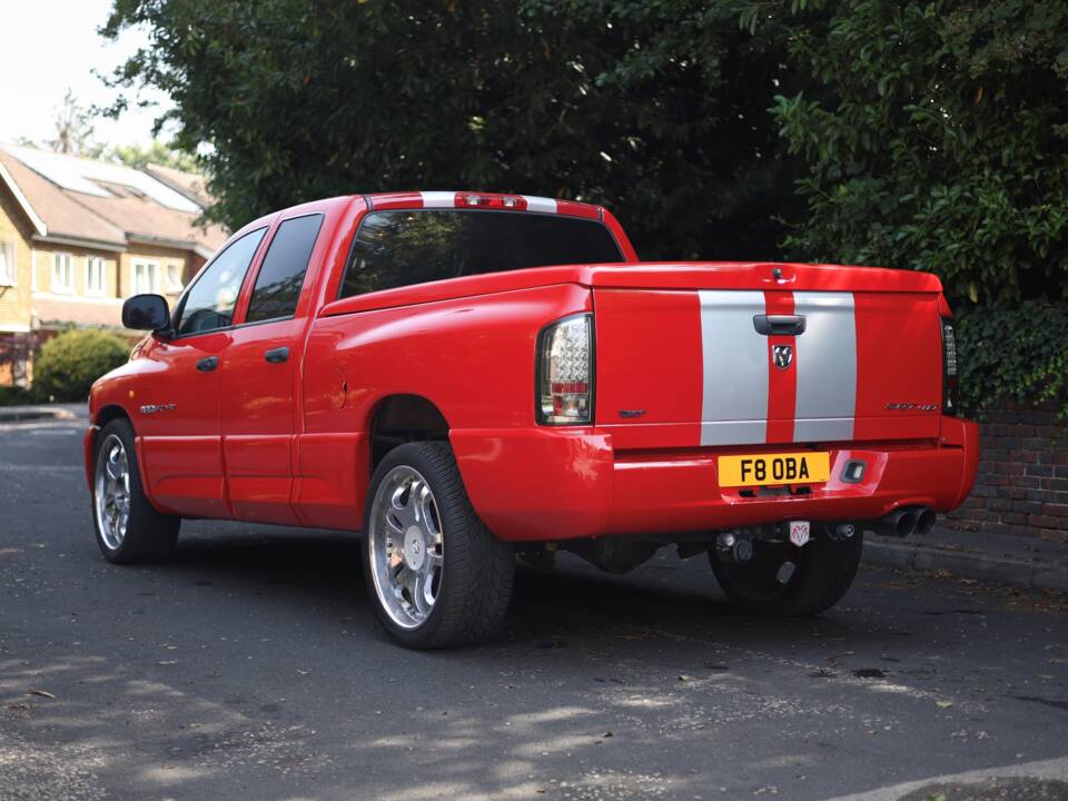 Image 5/82 of Dodge Ram SRT 10 (2005)