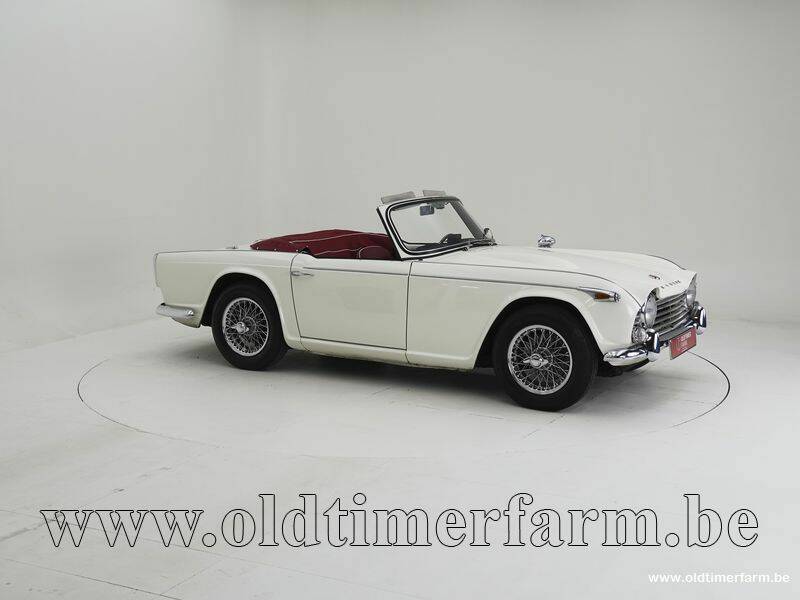 Imagen 3/15 de Triumph TR 4A (1966)