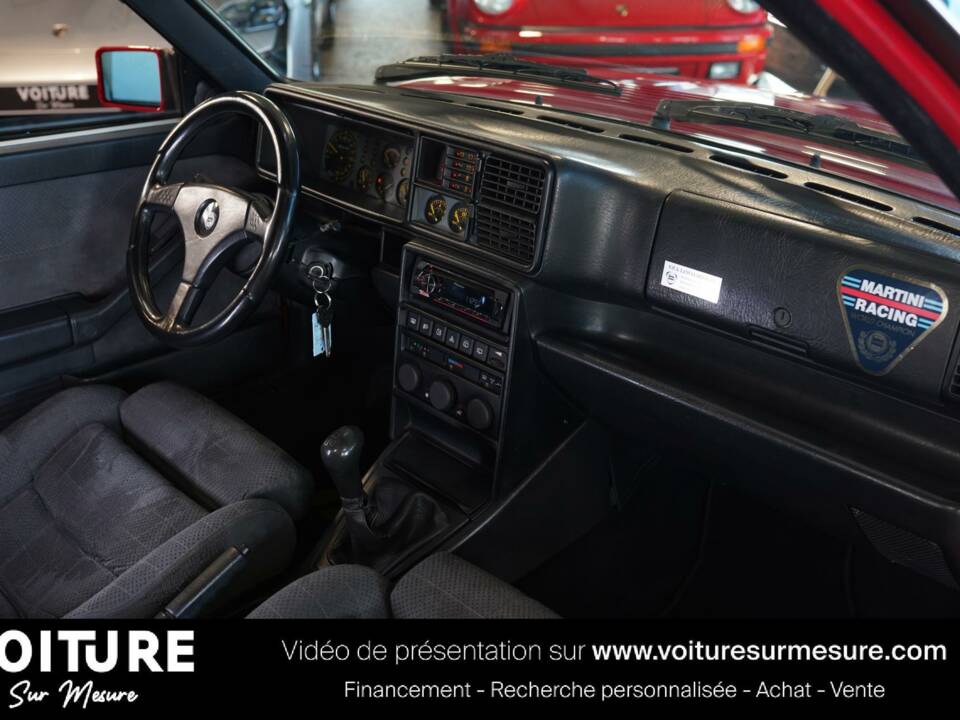 Bild 26/34 von Lancia Delta HF Integrale 16V (1992)