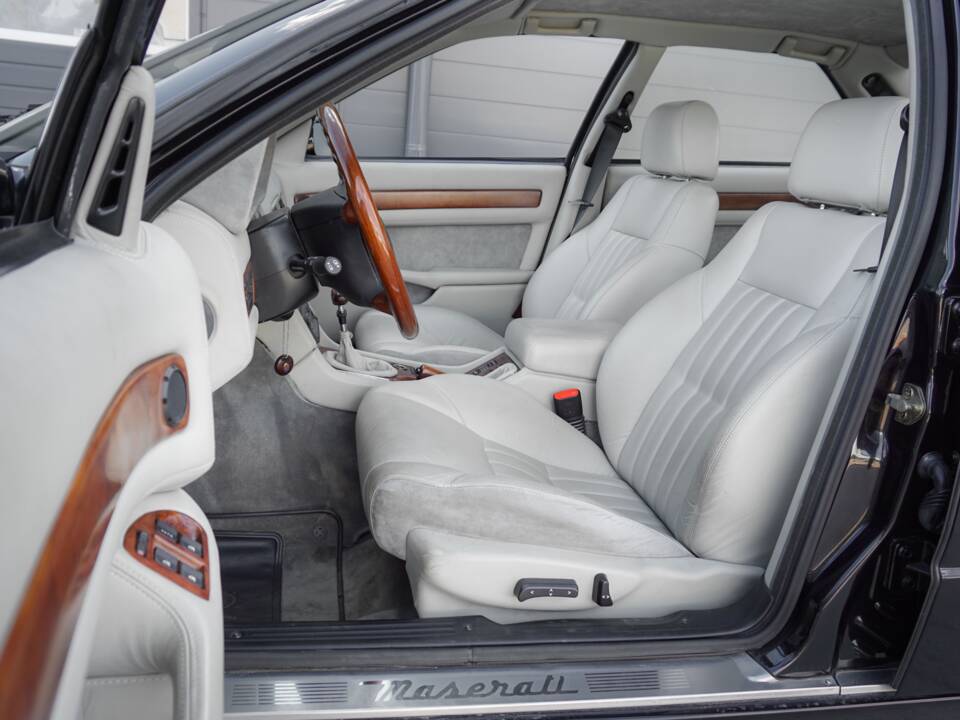 Image 29/43 of Maserati Quattroporte 3.2 Evoluzione (1999)