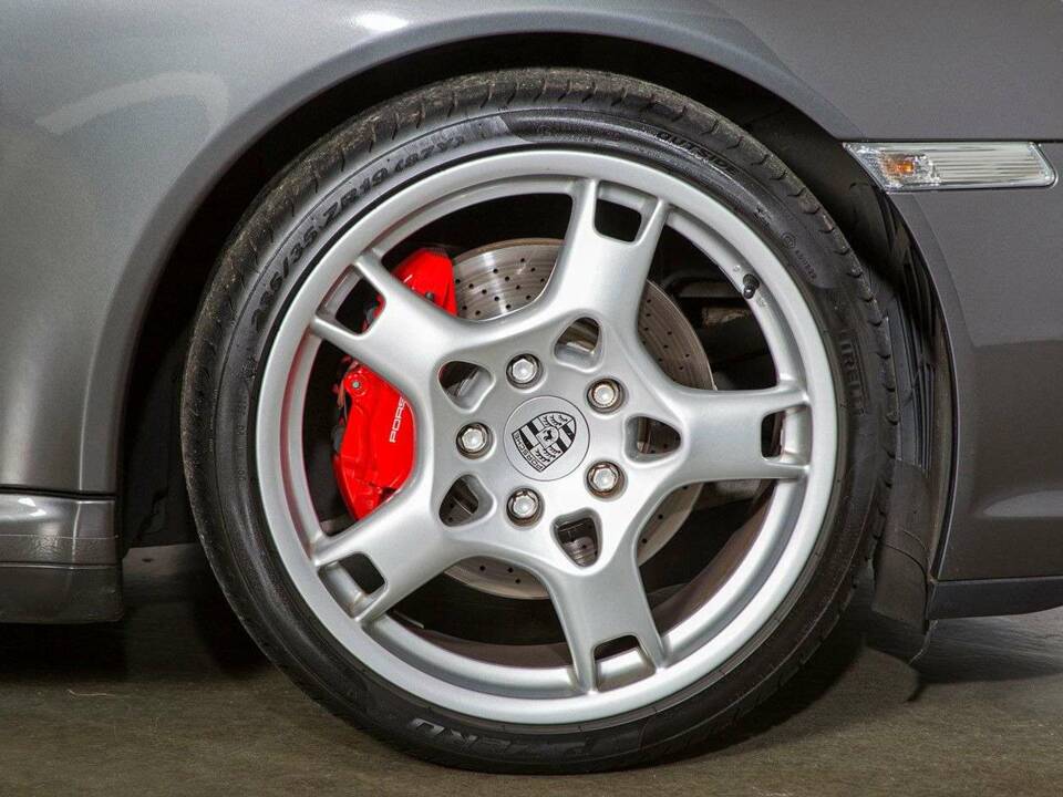 Bild 18/20 von Porsche 911 Carrera 4S (2008)