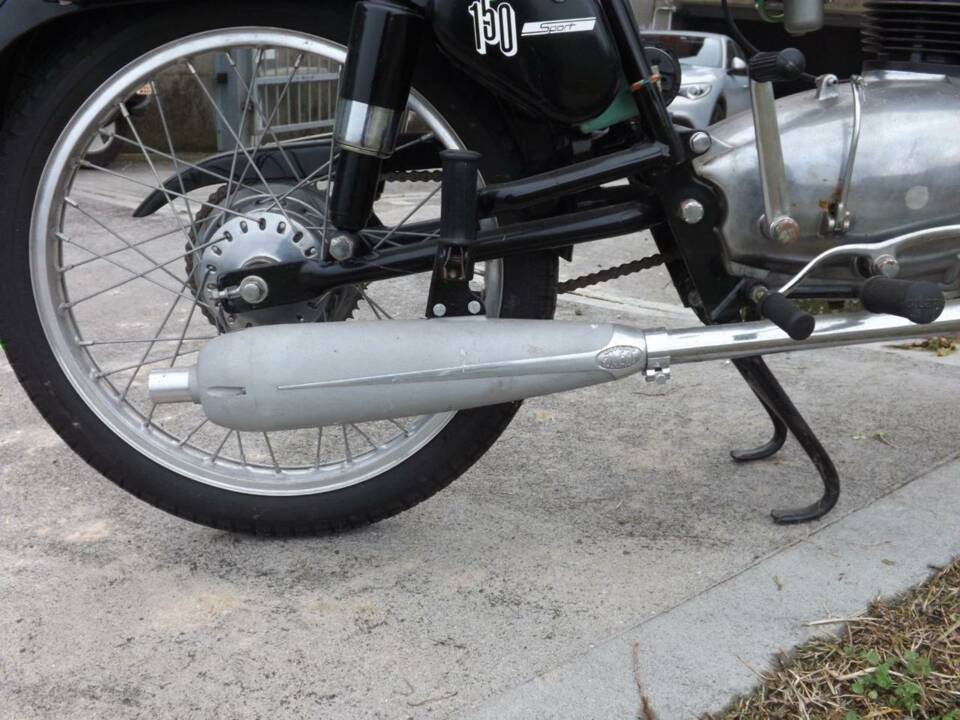 Immagine 20/50 di Gilera 150 Sport (1955)