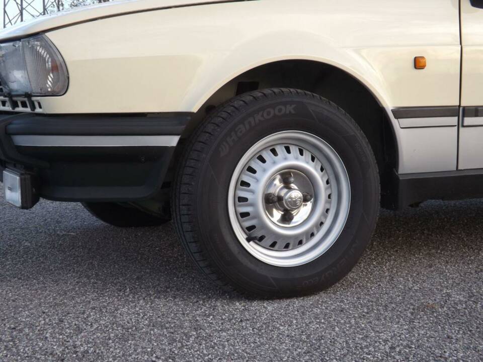 Image 26/50 of Alfa Romeo Giulietta 1.8 (1983)